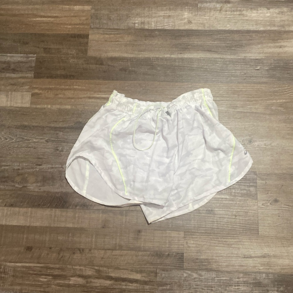 women's camo athletic shorts